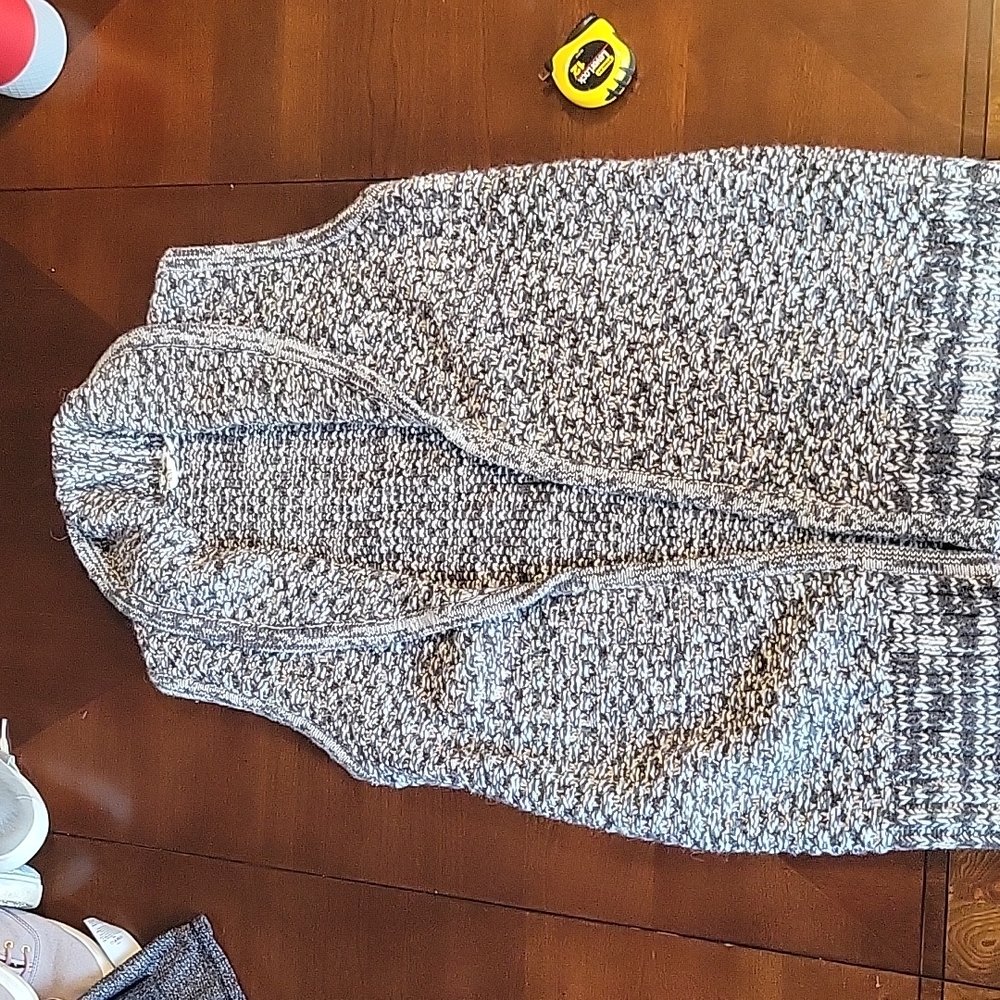 Sleeveless Cardigan